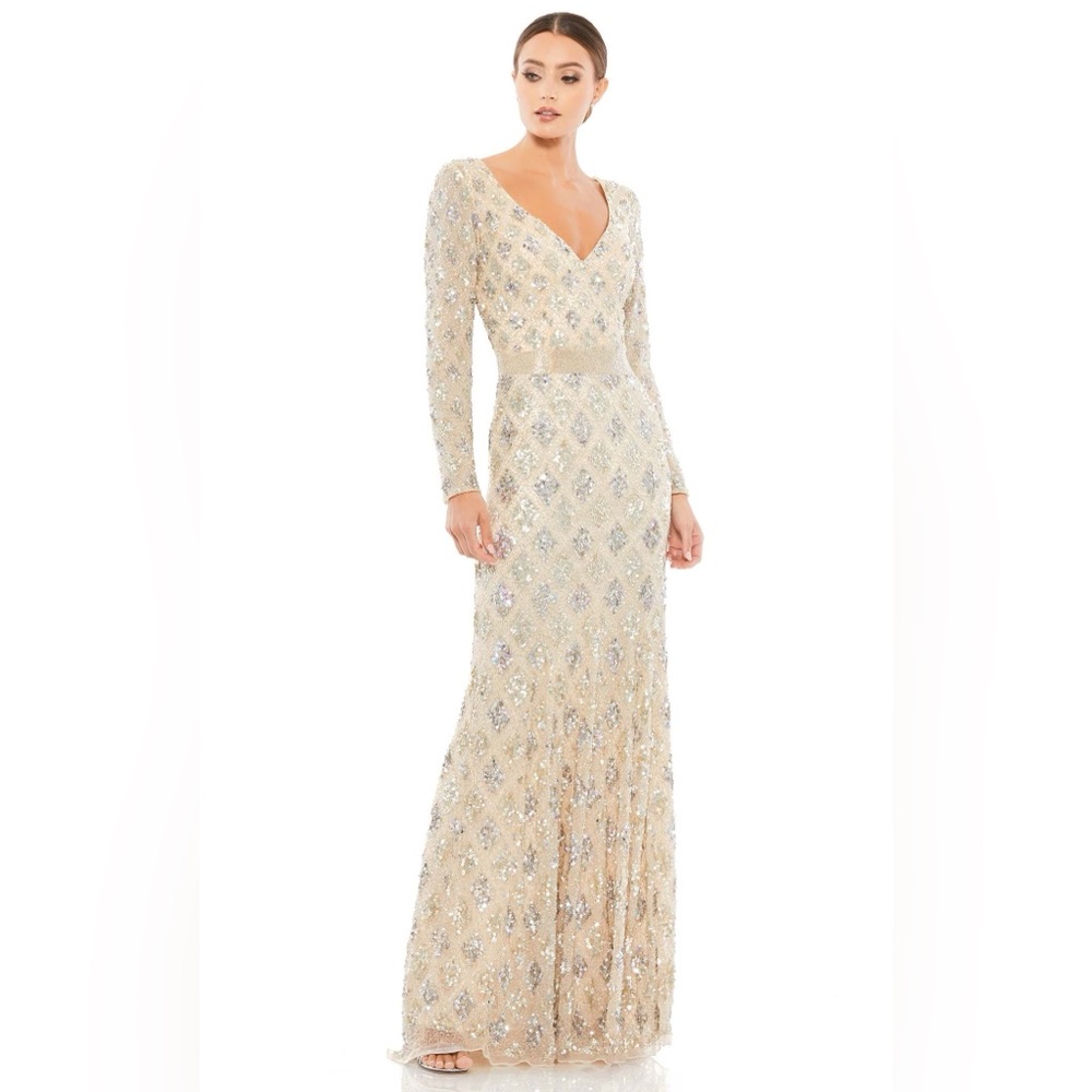 MAC DUGGAL Geometric Embellished Evening Gown NEW Size 6 Nude